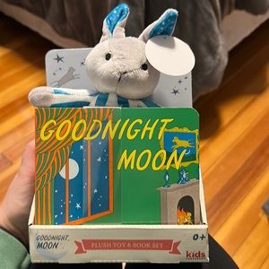 New without tag Carter’s story hour